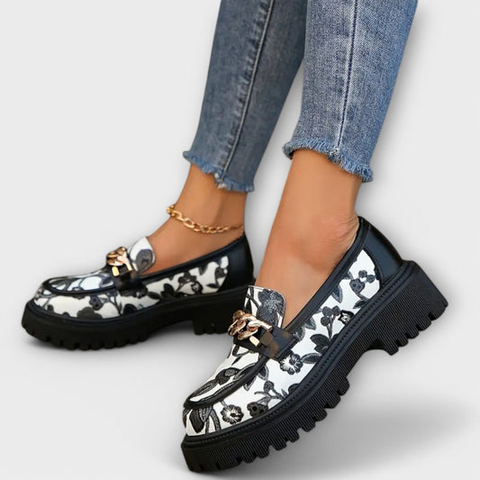 Bloom - Elegant Retro Moccasins
